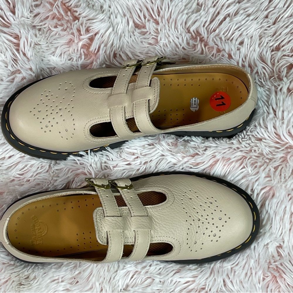 Dr. Martens Cream Flats - Picture 2 of 9